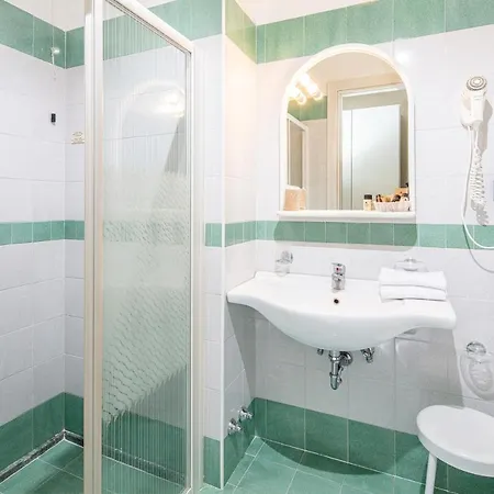 Hotel Royal 4*