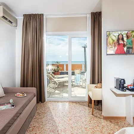 Royal Hotel 4*