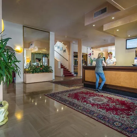 Royal Hotel