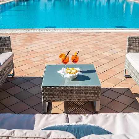 Hotel Royal