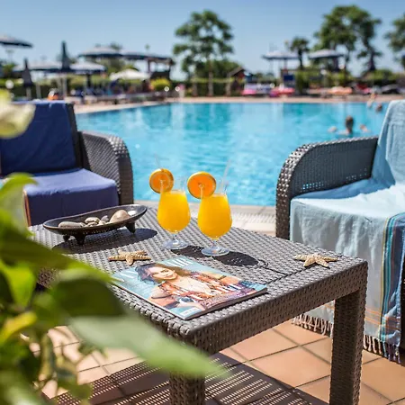 فندق Royal 4*