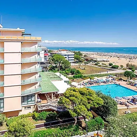 Royal 4* Bibione