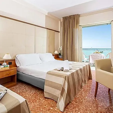 Royal 4* Bibione